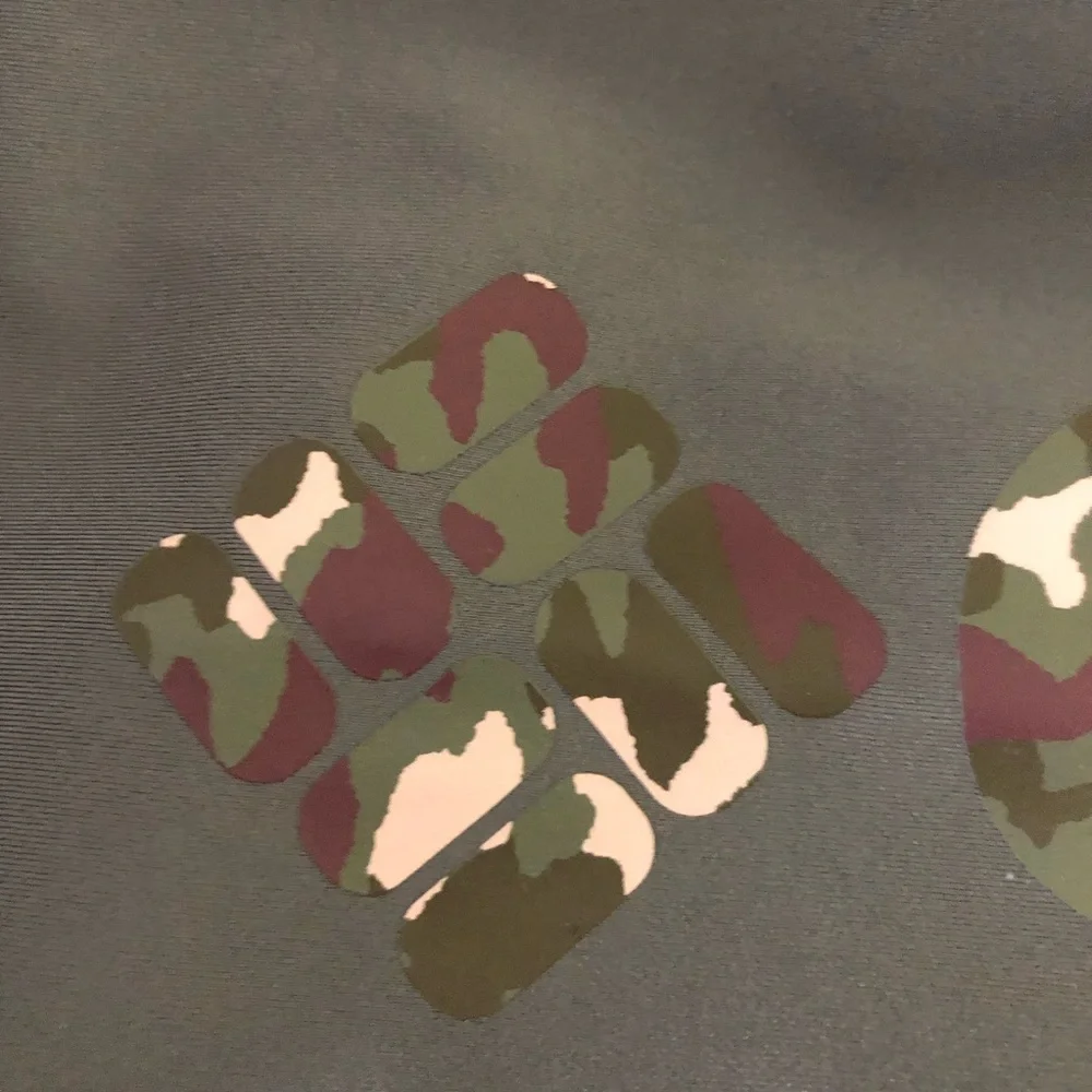 Columbia Sportswear Full Length Leggings XS Camo Logo - Picture 8 of 9
